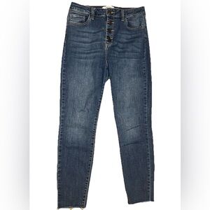 Women's Carly Jean Los Angeles Button Front Skinny Jeans